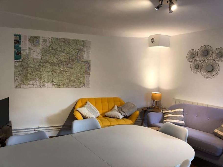 Le Long Rocher Apartment *